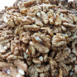 مغز گردو ایرانی روغن دار سفید دو پر